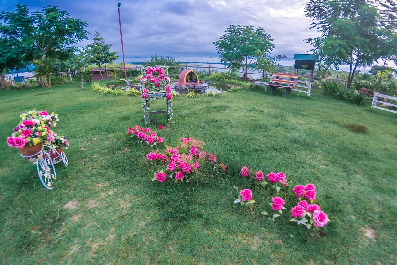 Royal Emerald River View Resort Bagan Extérieur photo